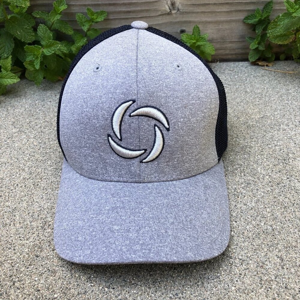 YUPOONG Flex Fit Famcon Trucker Hat Men's One Size Grey Blue Baseball Cap​​